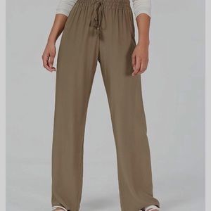 Be Bop wide leg soft pants size Large olive green